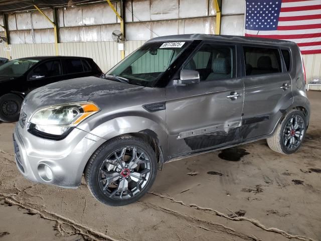 2013 KIA Soul +