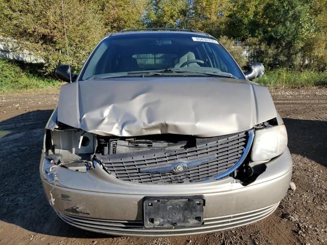 2003 Chrysler Town & Country LX