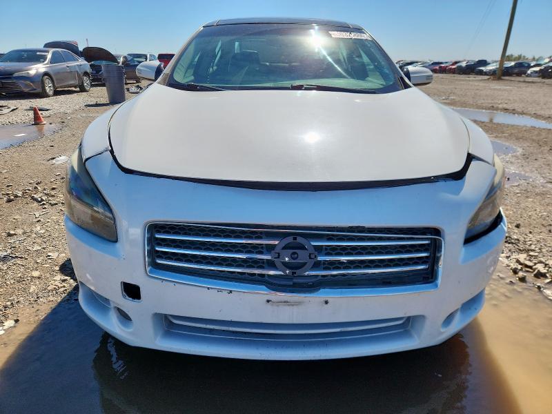 2011 Nissan Maxima s