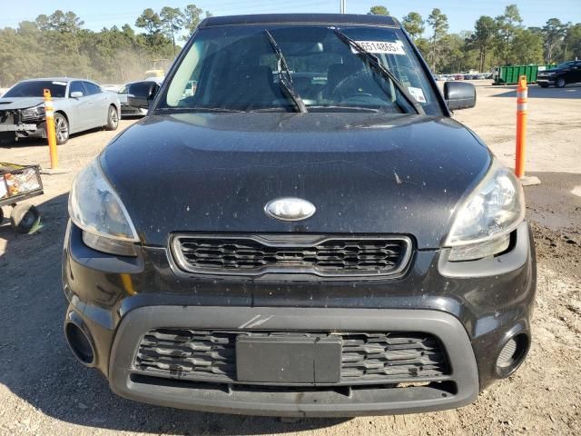 2013 KIA Soul +