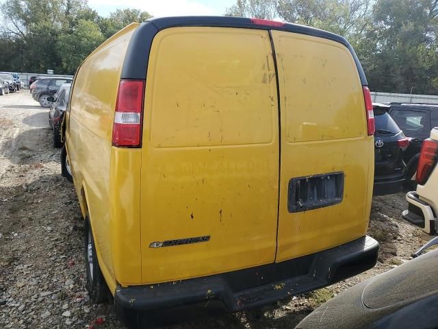 2020 Chevrolet Express G2500