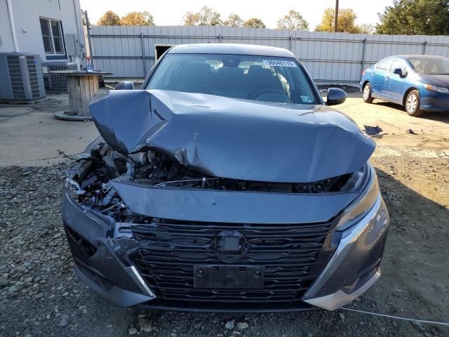 2024 Nissan Altima sv