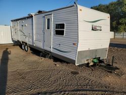 Salvage trucks for sale at Davison, MI auction: 2005 Timberlodge 37RQS