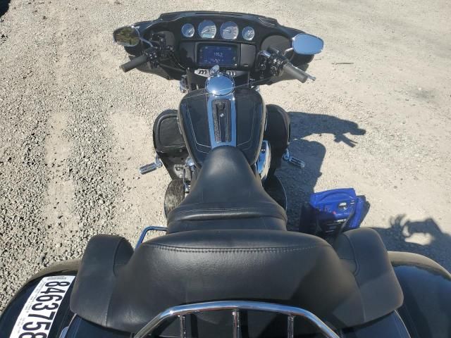 2024 Harley-Davidson Flhtcutg