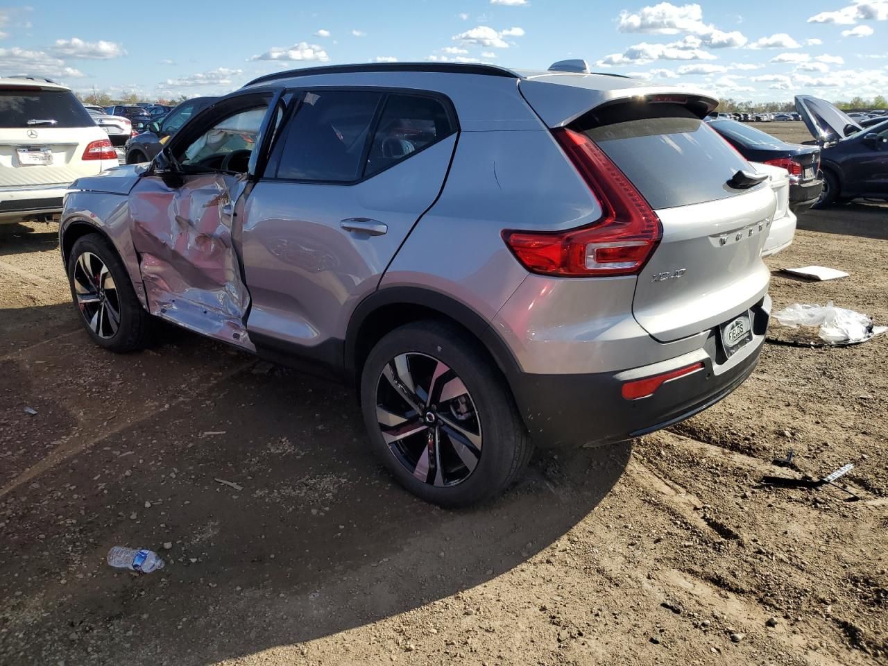 2025 Volvo Xc40 Ultra