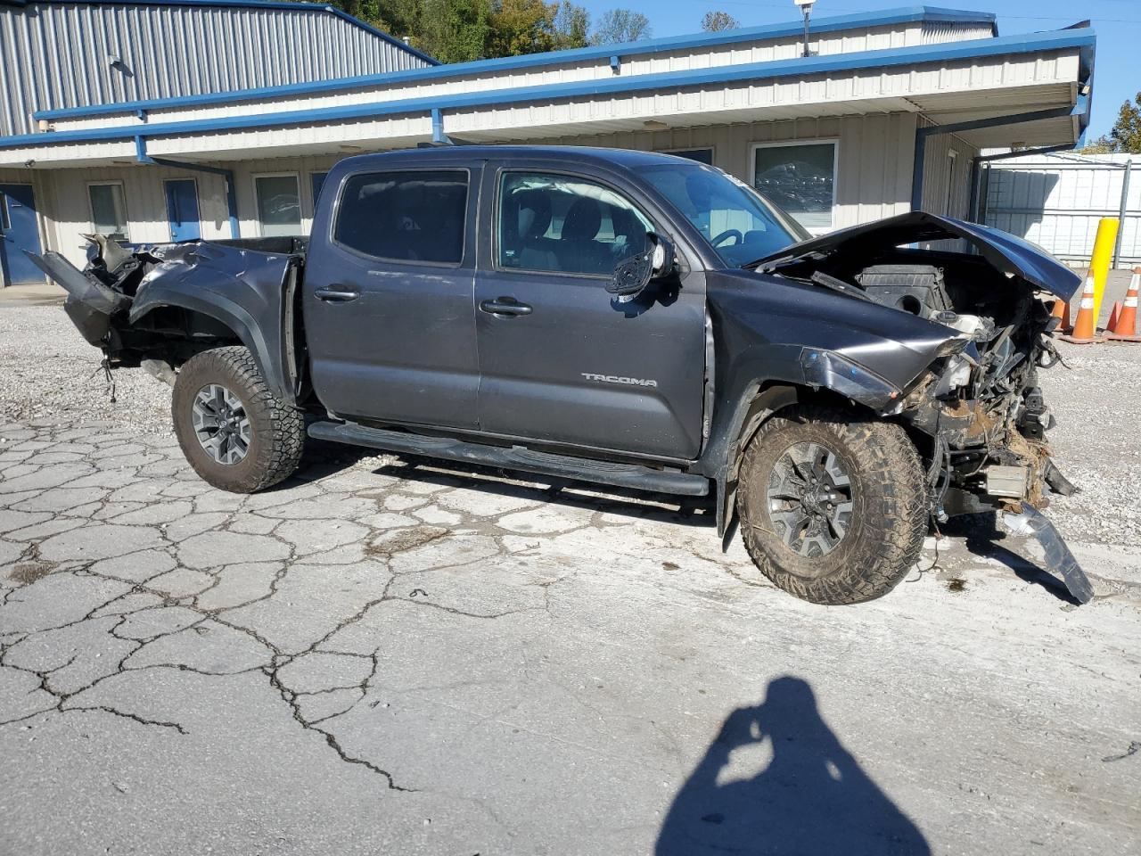 2017 Toyota Tacoma Double cab