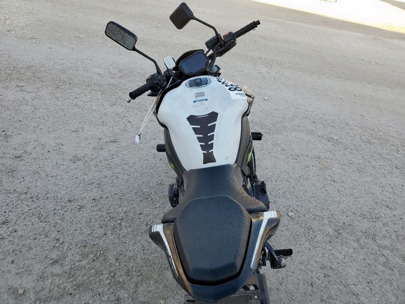 2021 Kawasaki ZR900 F