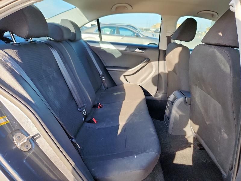 2016 Volkswagen Jetta SE