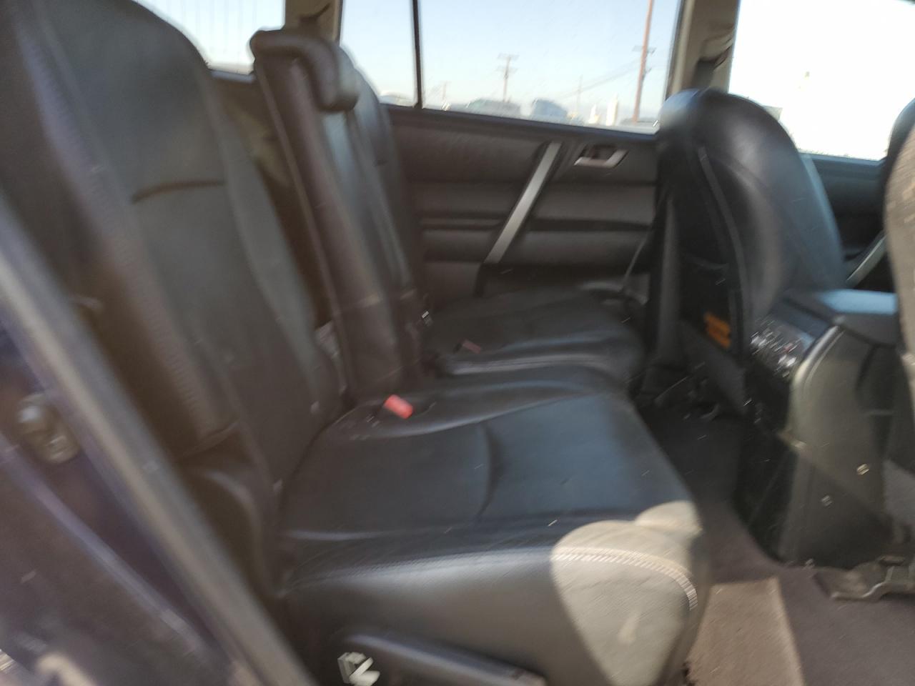 2012 Toyota Highlander Base