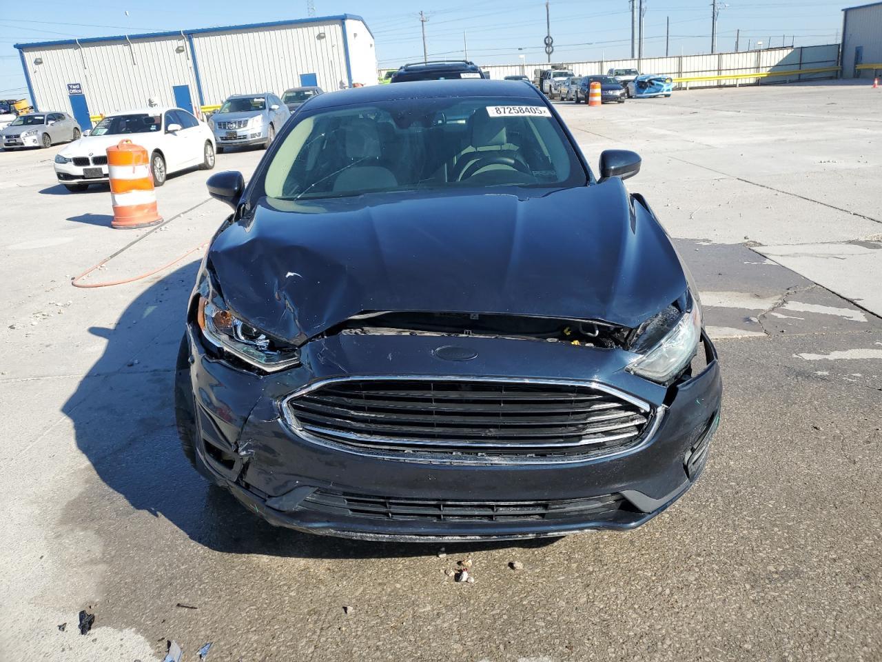 2020 Ford Fusion se