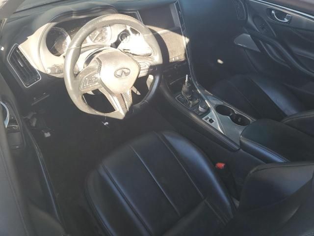 2018 Infiniti Q60 Luxe 300