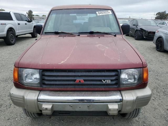 1996 Mitsubishi Montero LS