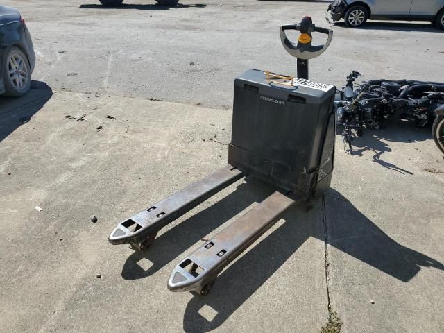 2018 Crown WP3035-45 7A293486
