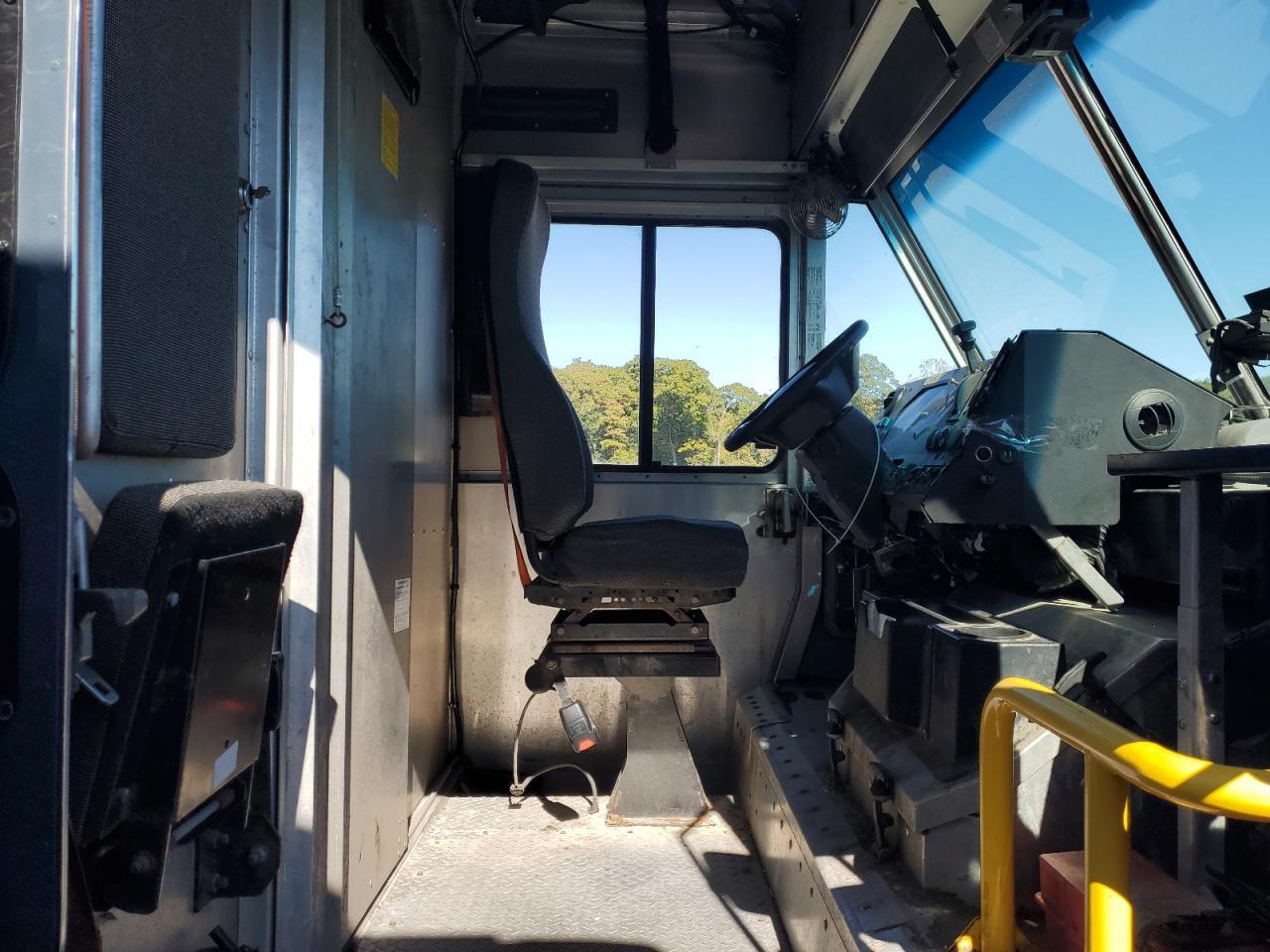 2021 Ford F59