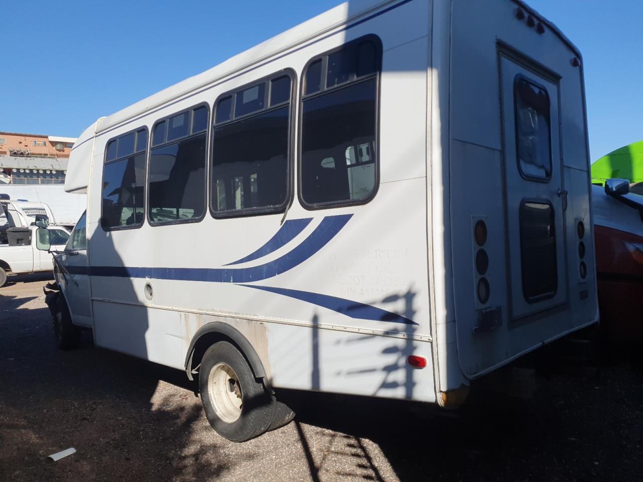 2004 Chevrolet Express G3500 Shuttle Bus
