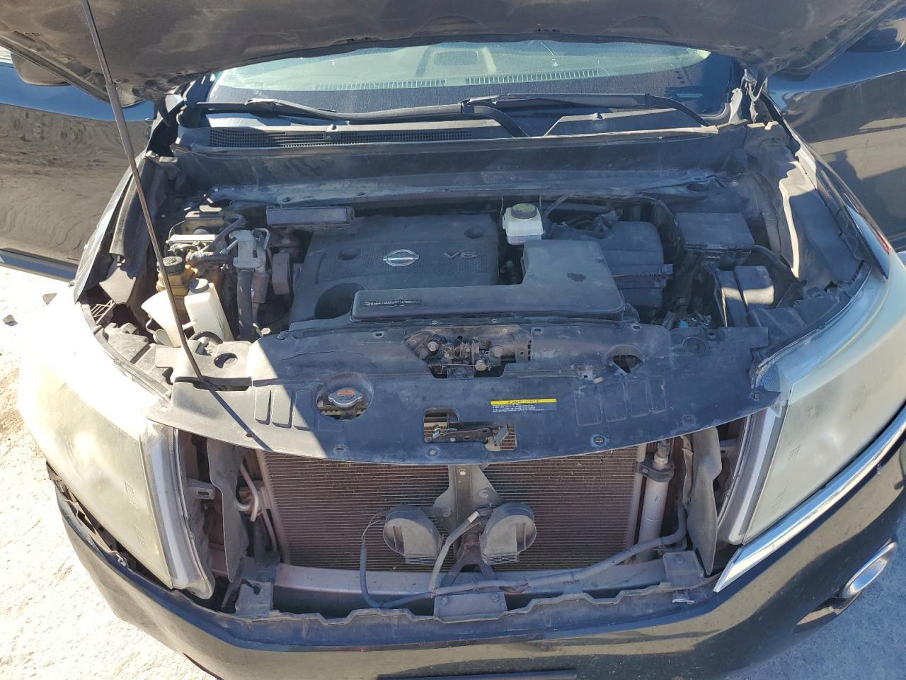 2015 Nissan Pathfinder s
