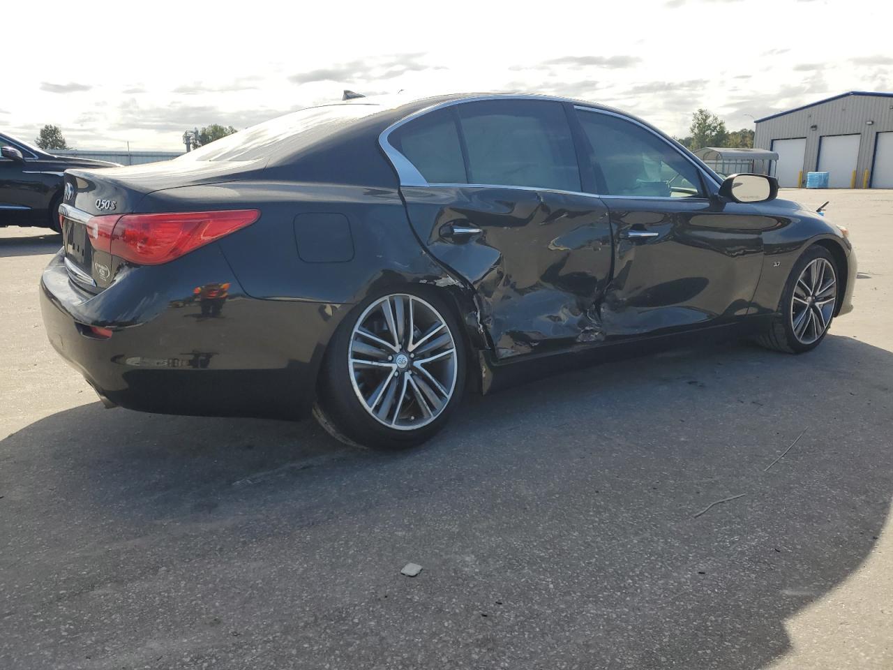 2015 Infiniti Q50 Base