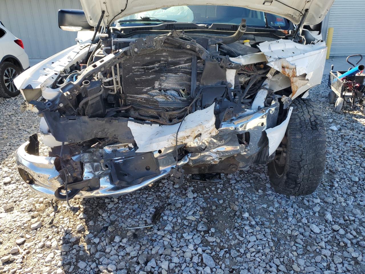 2016 Dodge Ram 1500 slt