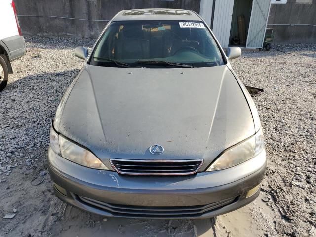 2000 Lexus ES 300