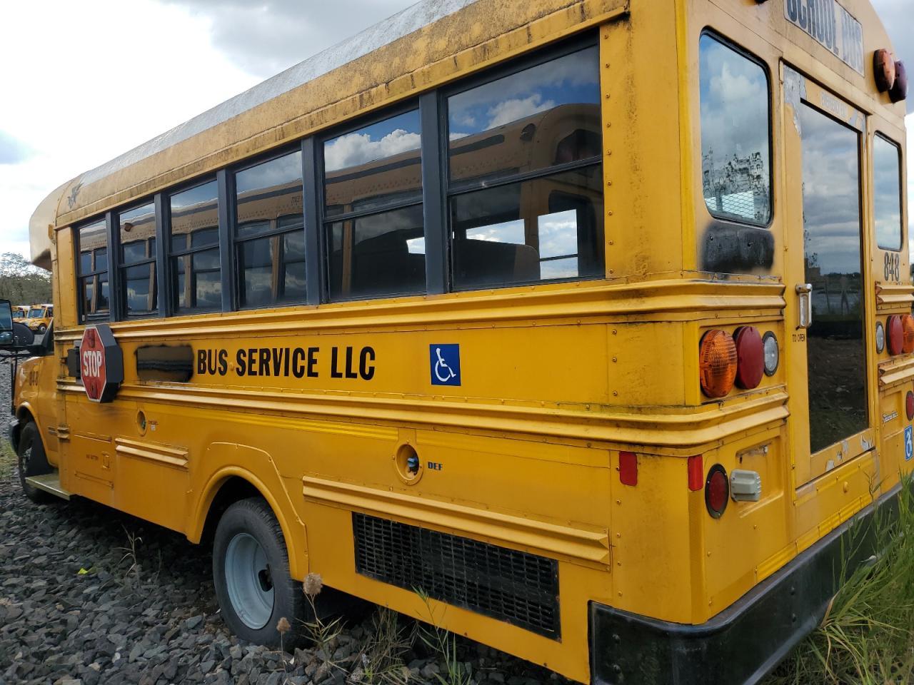 2013 Chev 2012 Chevrolet Express School Bus