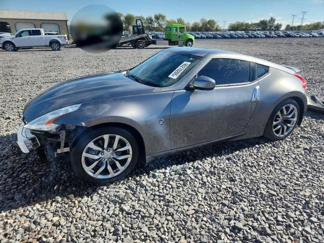 2014 Nissan 370z Base