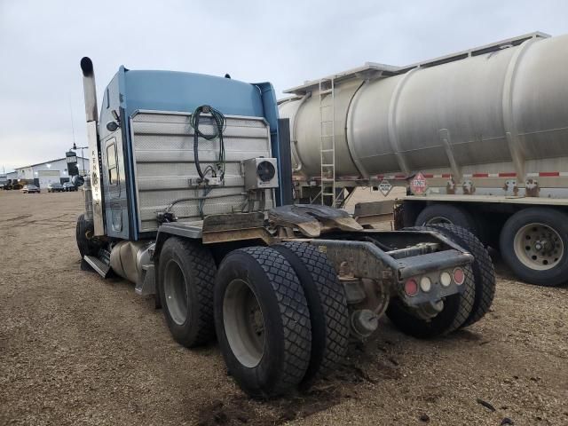 2017 Kenworth Construction W900