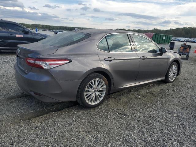 2020 Toyota Camry xle