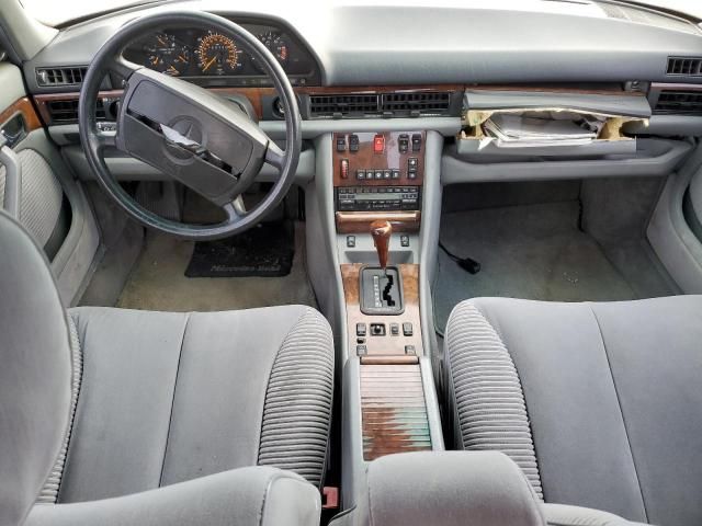 1990 Mercedes-Benz 560 SEL