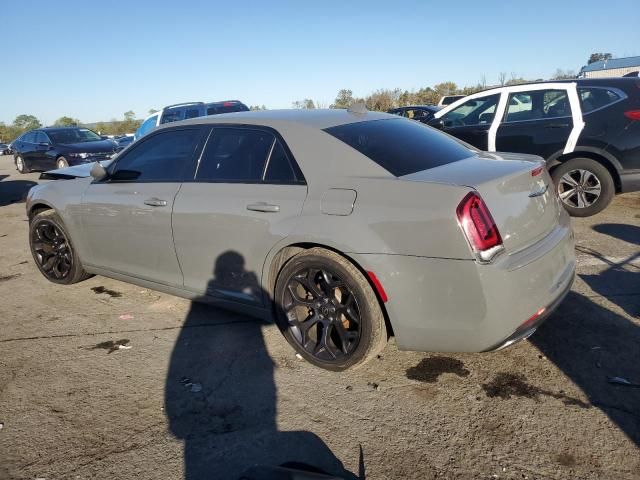 2019 Chrysler 300 s
