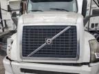 2013 Volvo VNL Semi Truck