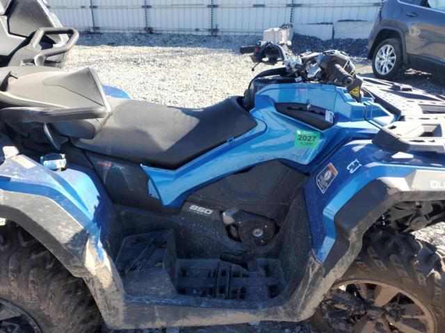 2023 Can-Am Outlander Max XT 850