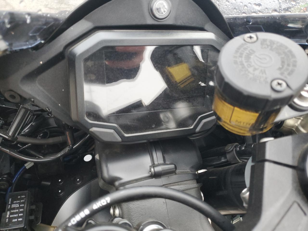 2025 Kawasaki ZX1002 M