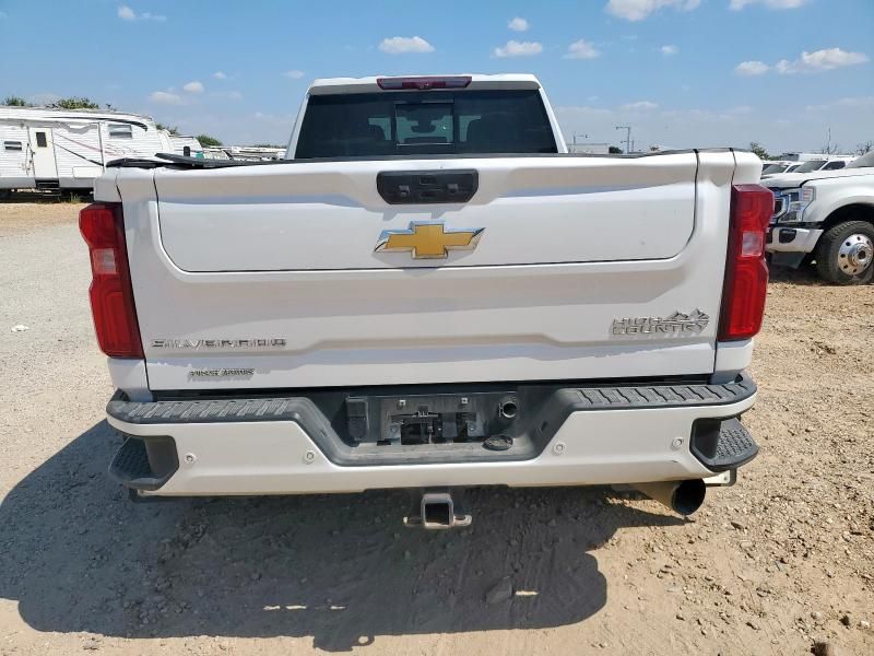 2022 Chevrolet Silverado K3500 High Country