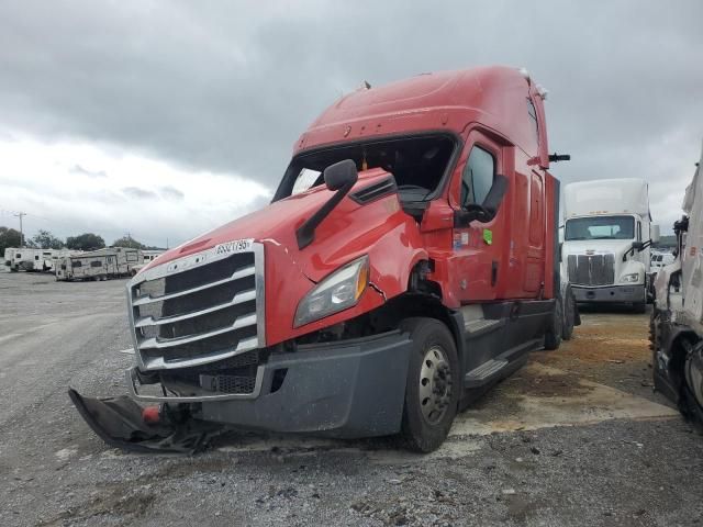 2020 Freightliner Cascadia 126 Semi Truck