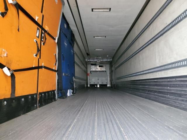 2010 Utility VS2RA Refrigerated Van Trailer