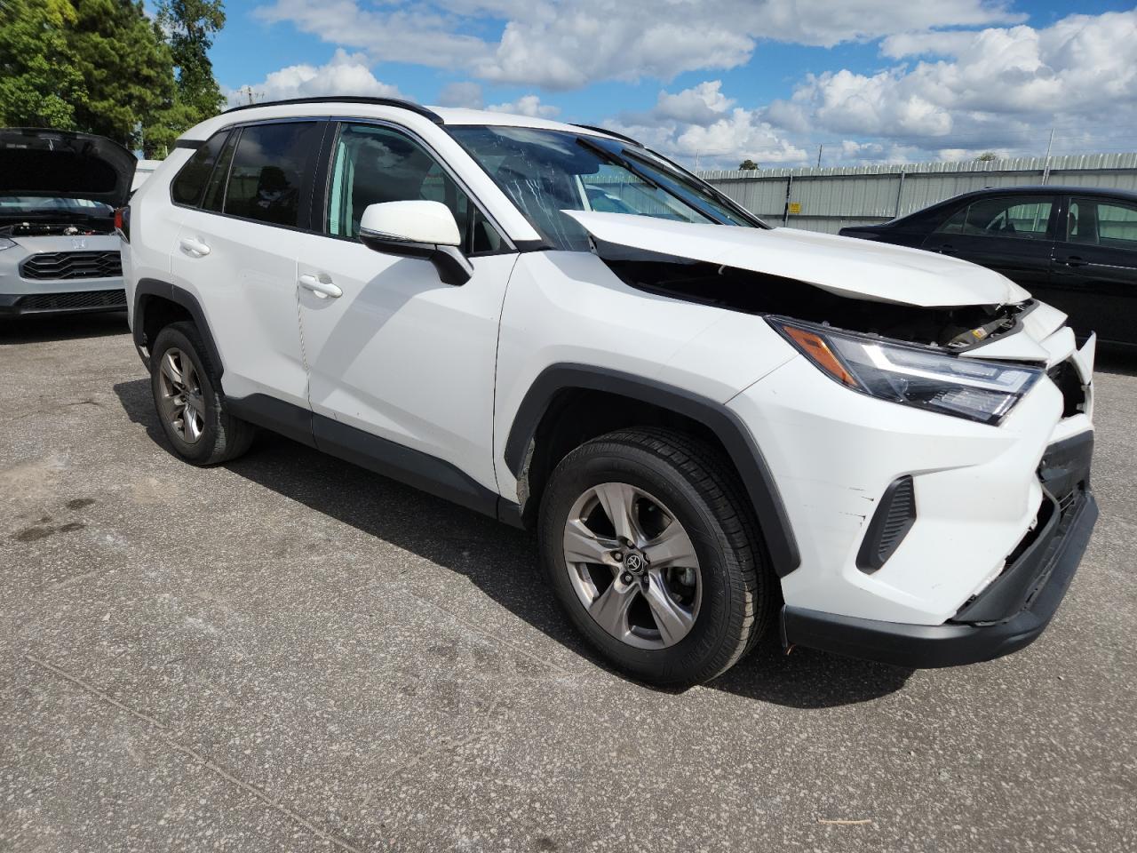 2023 Toyota Rav4 xle
