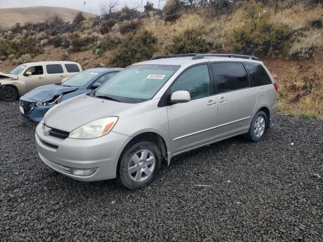 2004 Toyota Sienna xle