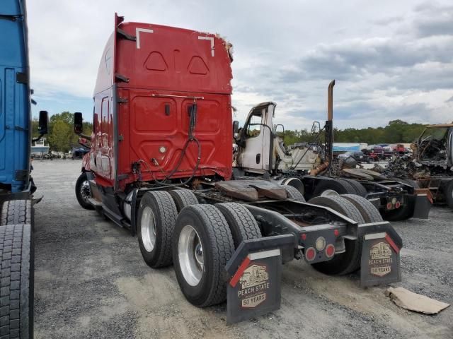 2020 Freightliner Cascadia 126 Semi Truck