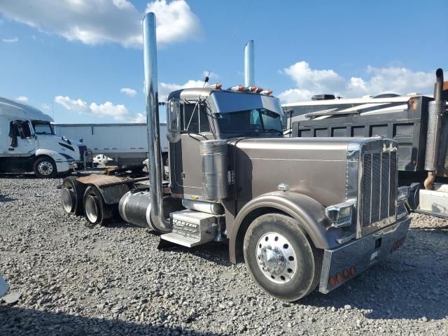 1999 Peterbilt 379 Semi Truck