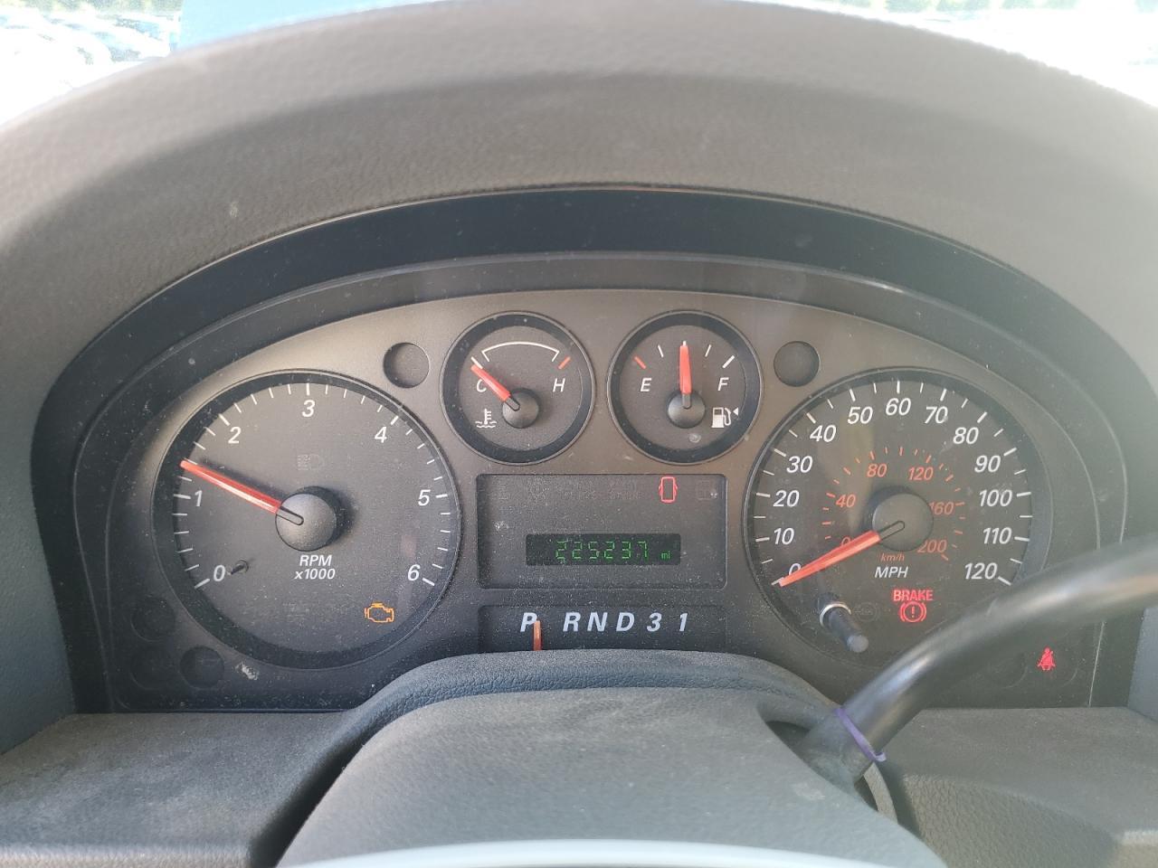 2004 Ford Freestar se