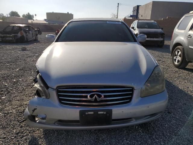2004 Infiniti Q45
