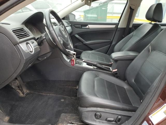 2013 Volkswagen Passat SE