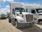2017 Peterbilt Tractor 2017 Peterbilt 579 Semi Truck