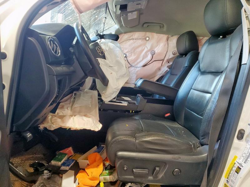 2016 Toyota Tundra Crewmax SR5