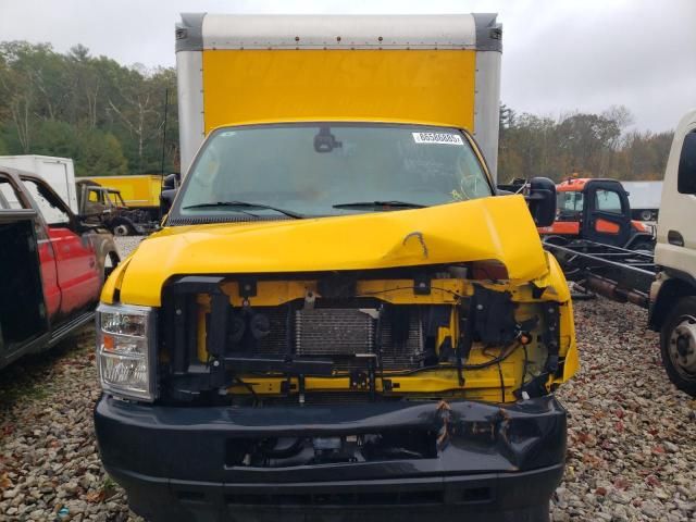 2023 Ford Econoline-BOX Truck