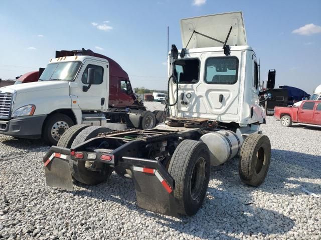 2024 Freightliner Cascadia 126 Semi Truck