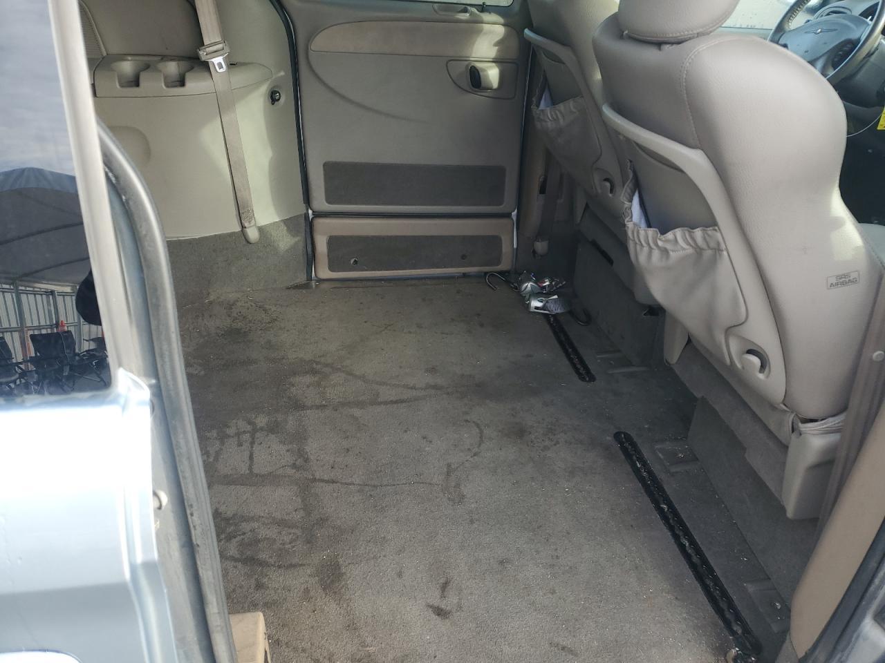2003 Chrysler Town & Country Limited