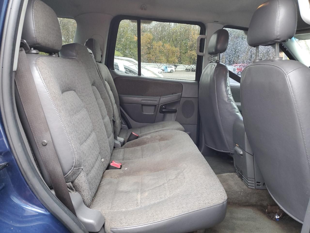 2005 Ford Explorer xls