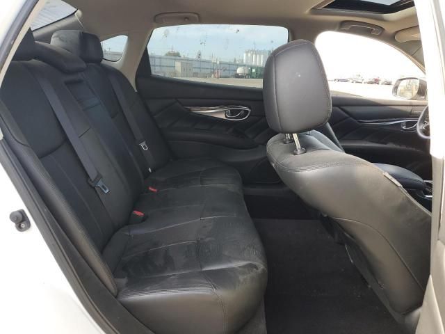 2015 Infiniti Q70 3.7