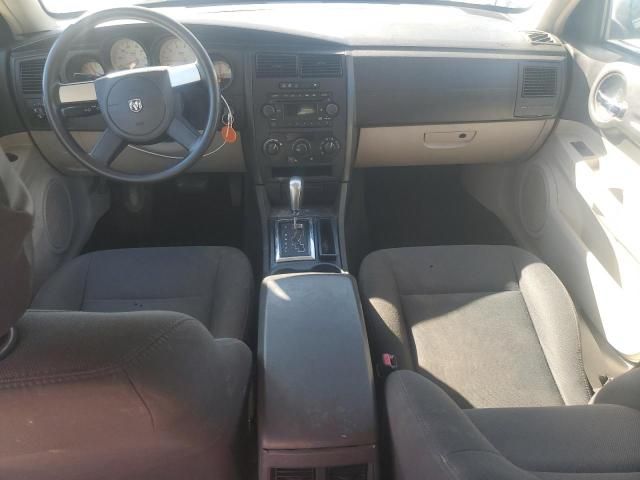 2005 Dodge Magnum se